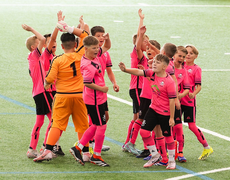 Team Chemistry - Surrey Nomads celebrating